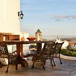 Anastasia's Windmill And Anastasia's Σπίτι διακοπών
