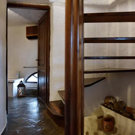 Anastasia's Windmill And Anastasia's 別荘