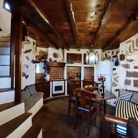 Anastasia'S Windmill & Studio *