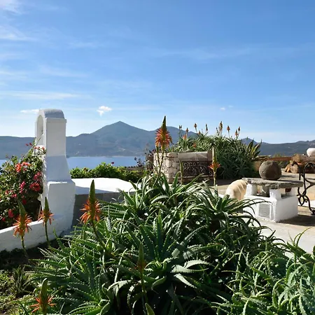 Anastasia'S Windmill & Studio Holiday home *